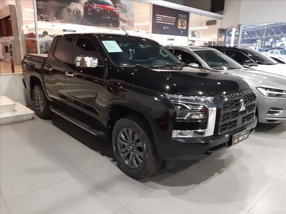 MITSUBISHI TRITON 2.4 BITURBO DIESEL CD HPE-S 4X4 AUTOMÁTICO